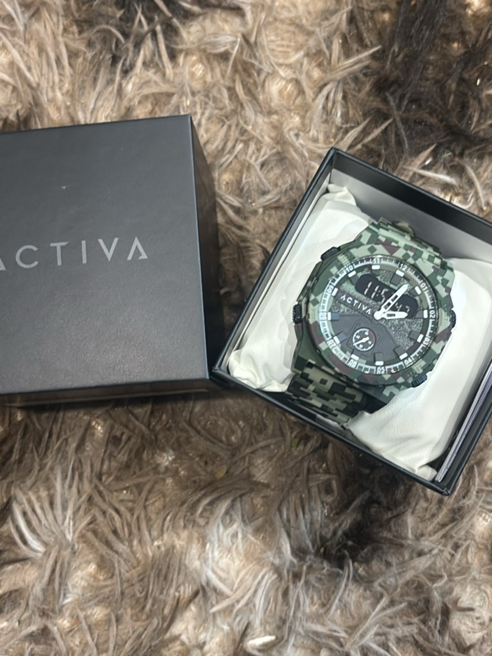 Invicta Men's Camouflage Green Digital Analog Watch